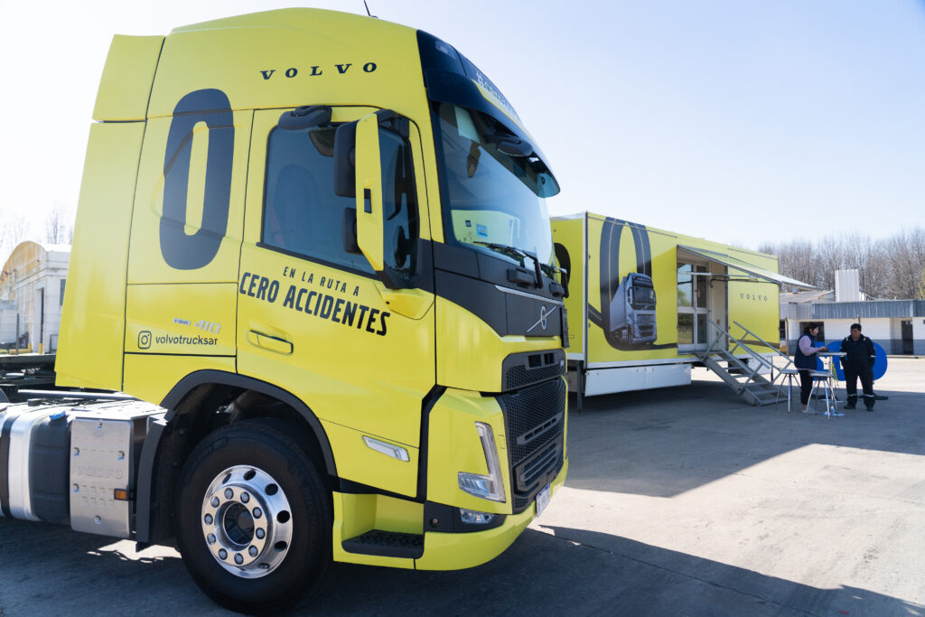 Capacitación y seguridad, Volvo Trucks-YPFv